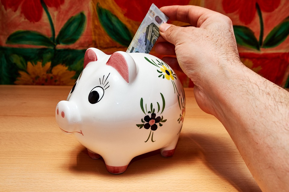 Retraite en France - Épargner son argent
